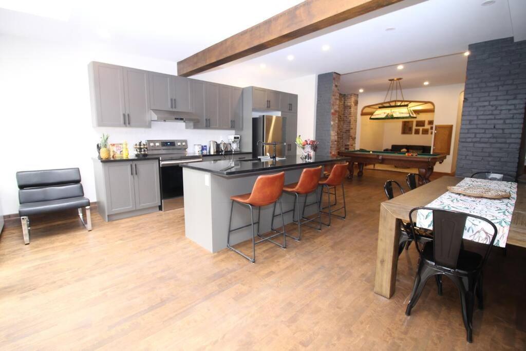 Charm & Luxury Vacation Headquarters To Downtown! Lejlighed Montréal Eksteriør billede